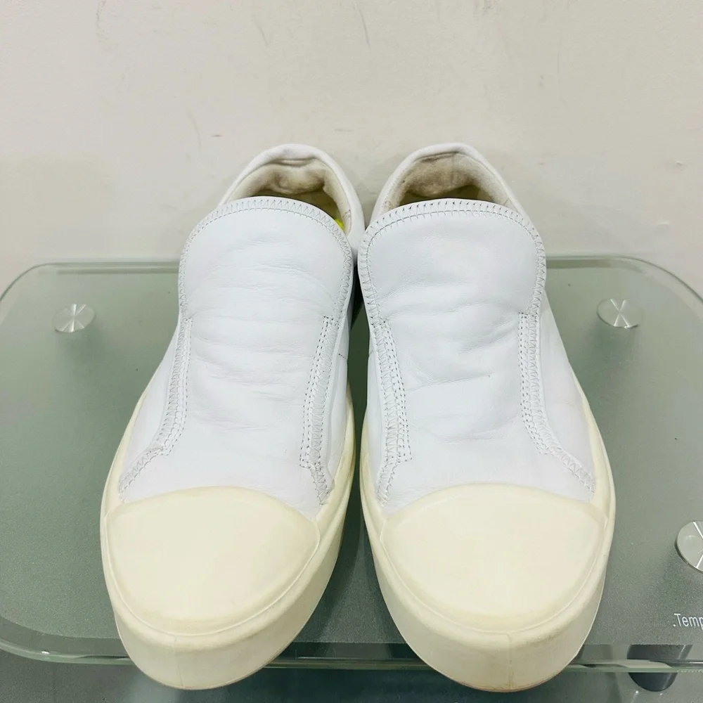 Ecco Women’s White Slip One Sneakers‎ Size 39/ US 8,5 Soft